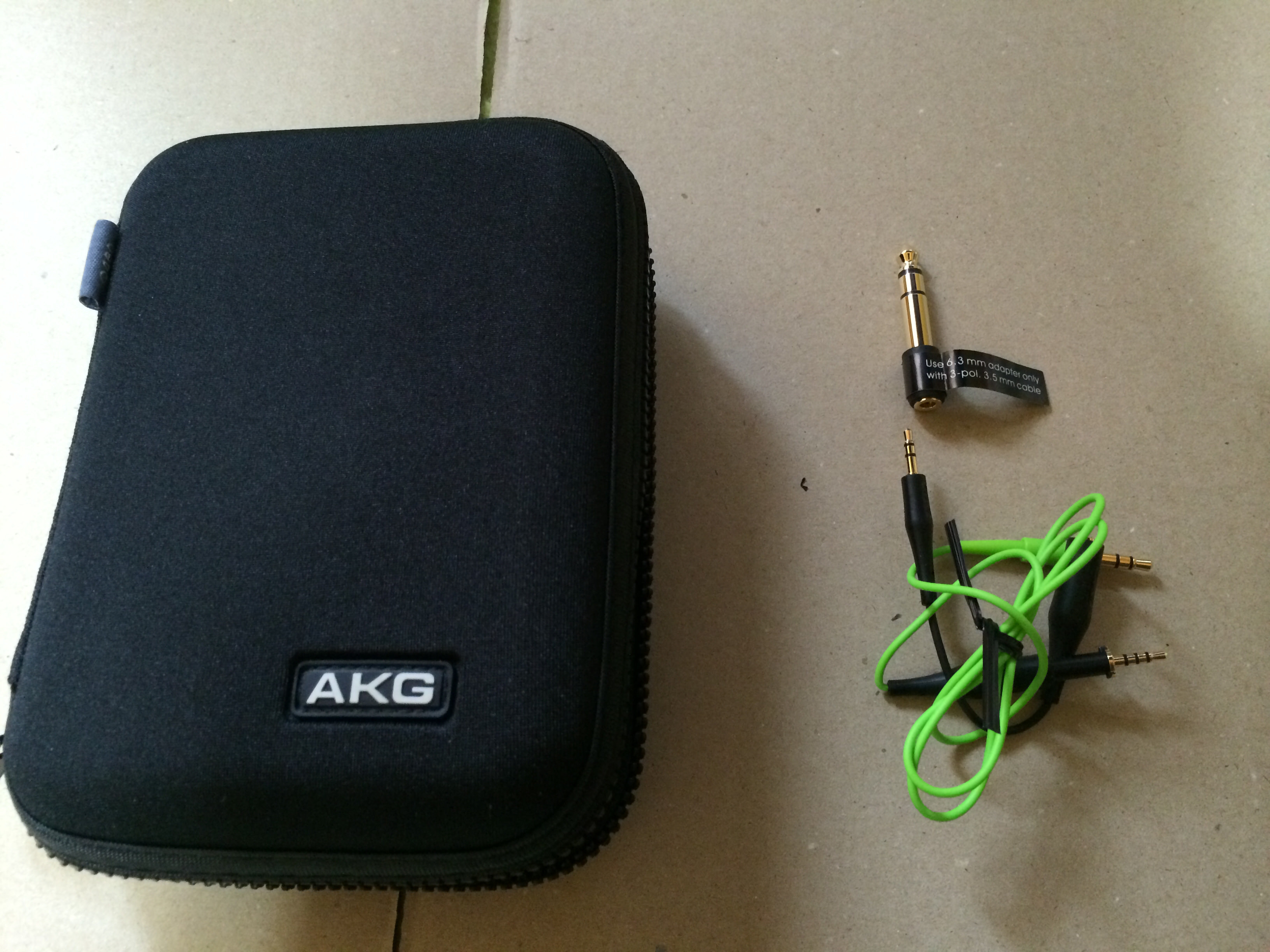 AKGQ460 6.3mmプラグ